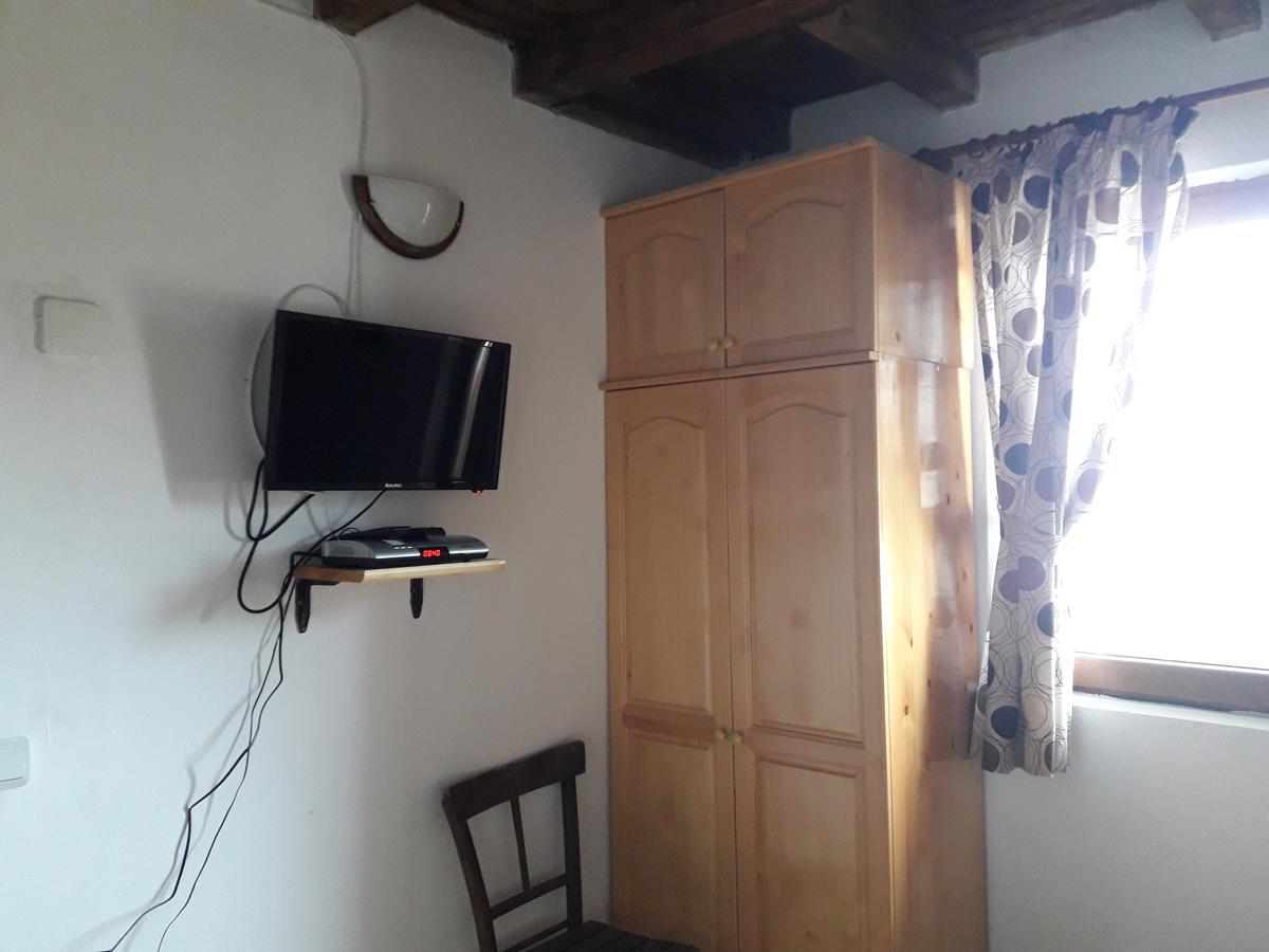 Guest House Yana Turkasheni Bagian luar foto