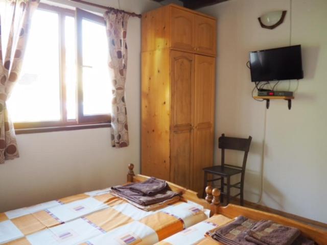 Guest House Yana Turkasheni Bagian luar foto